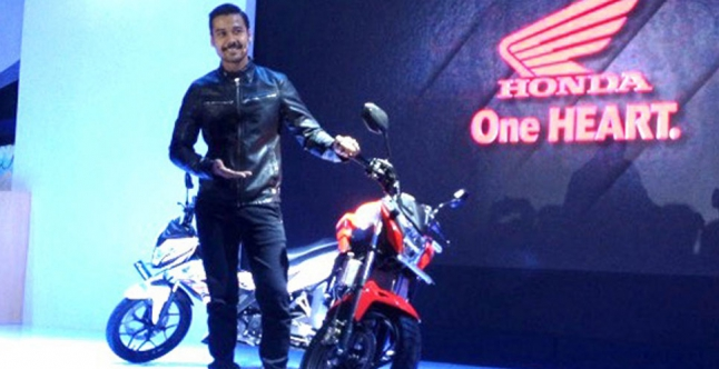 2 Motor Sport Gres Buat Loe Yang Sporty