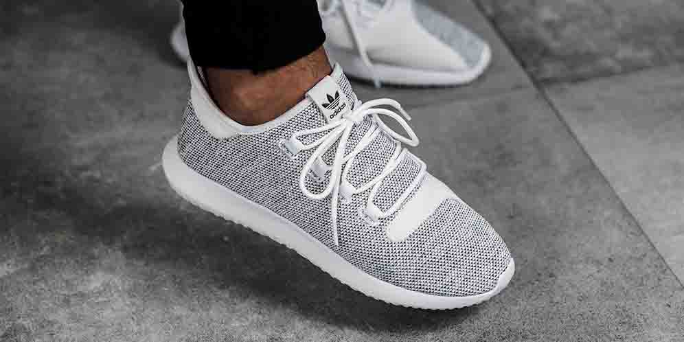 Biar Enggak Gampang Rusak, Ini Cara Mencuci Knit Sneaker yang Benar thumbnail
