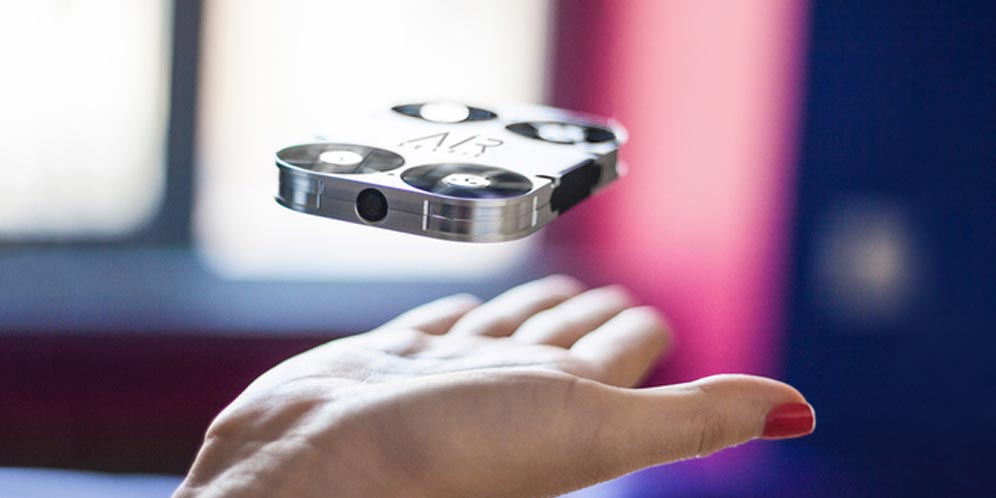 Drone Mini Ini Buat Lo Enggak Ribet Lagi Saat Selfie thumbnail