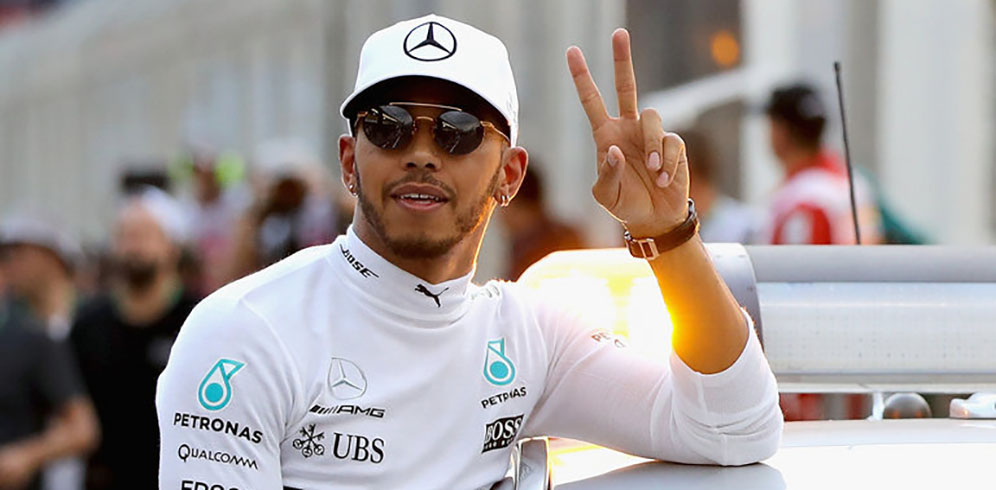 Hamilton Tak Punya Niat Patahkan Rekor Schumacher thumbnail