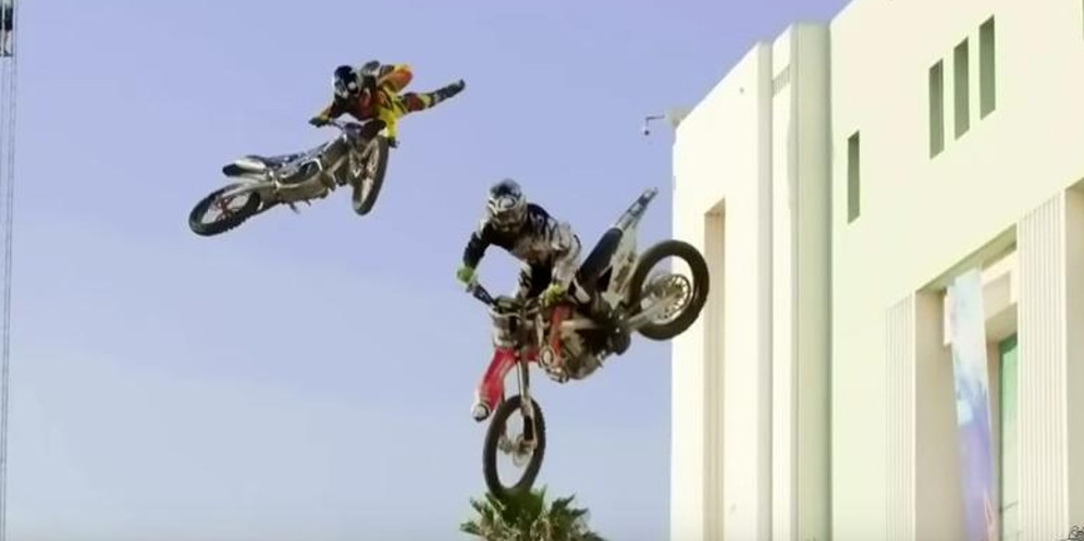 Aksi Tergokil Motocross dari 4 Sekawan Di Ajang Pencarian Bakat thumbnail