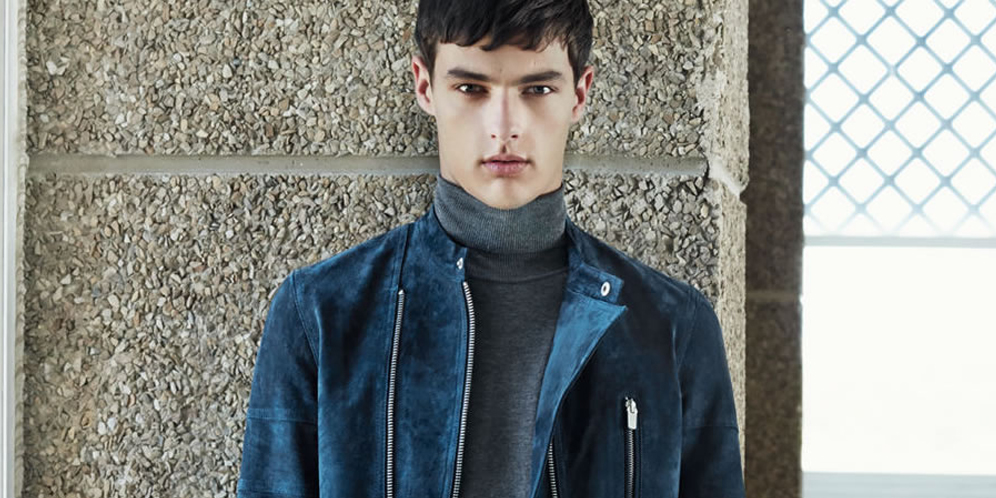 Ini Cara Memadukan Turtleneck Biar Terlihat Manly thumbnail