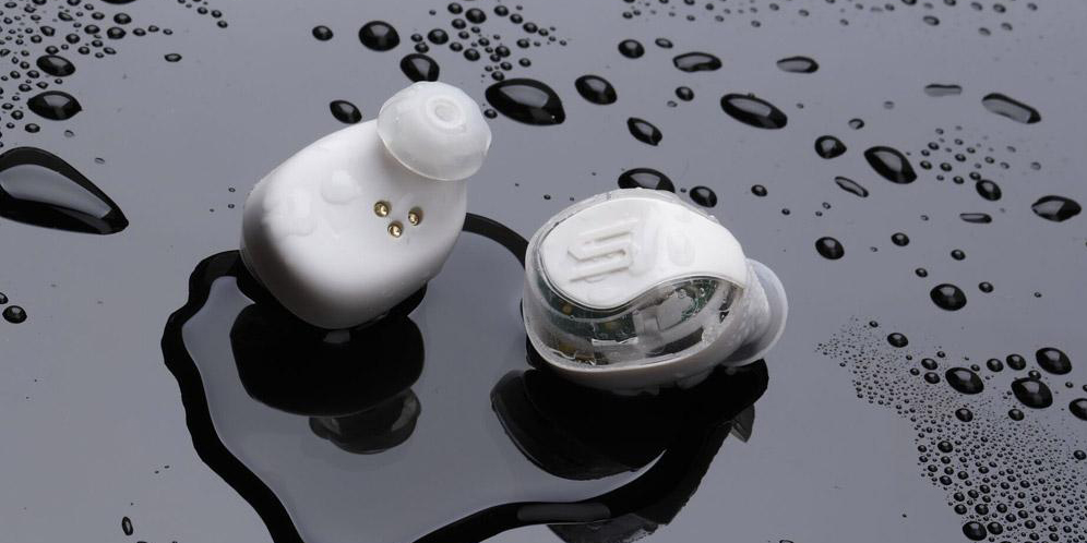 In-Ear Headphone Ini Anti Air dan Ada LED Pengamannya thumbnail