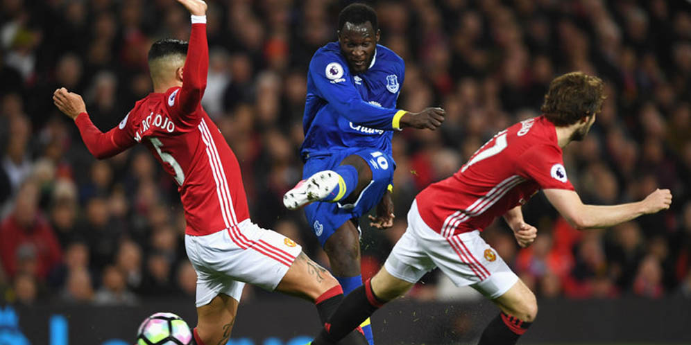 Koeman Sempat Larang Lukaku Ke MU, Kini Gimana? thumbnail
