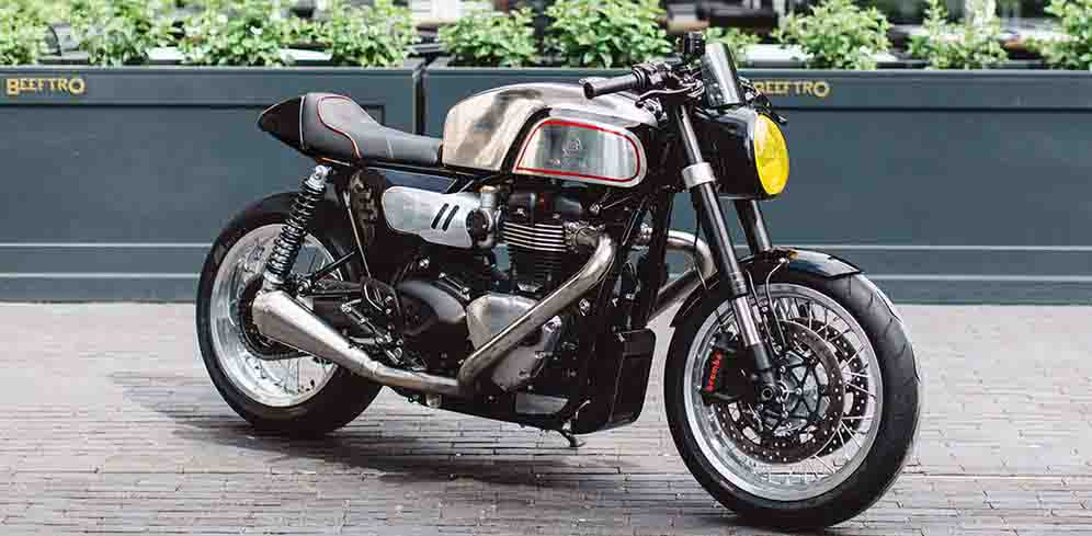 Triumph Thruxton Terinspirasi Norton Manx thumbnail