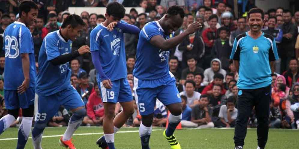 Essien Dinilai Kegemukan thumbnail