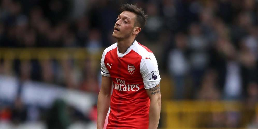 Ozil Sewot Dipaksa Tes Doping thumbnail