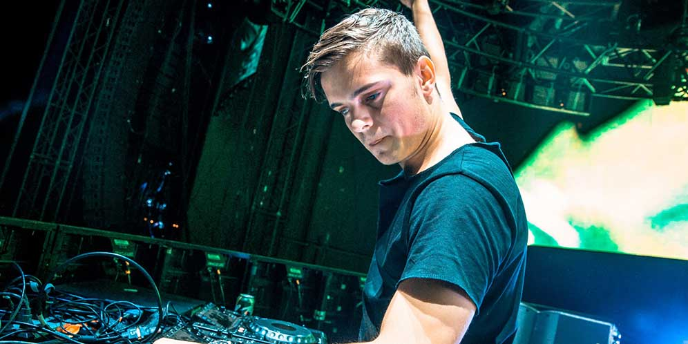 DJ Terbaik 2017 Martin Garrix Masuk Studio Lagi thumbnail