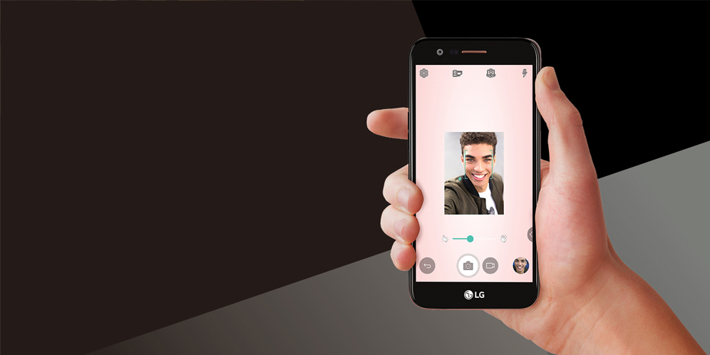 Ternyata Fungsi Kamera Depan Bukan untuk Selfie, Terus Apa Dong? thumbnail