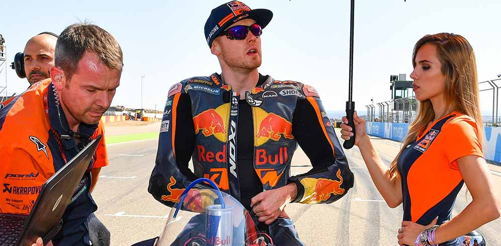Posisi Bradley Smith Bahaya Di KTM thumbnail