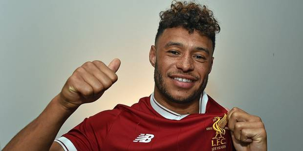 Chamberlain Rela Potong Gaji Demi Gabung Liverpool thumbnail