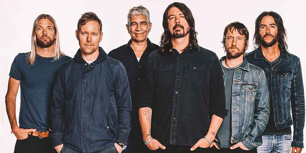 'Concrete ad Gold' Antar Foo Fighters ke Puncak Billboard thumbnail