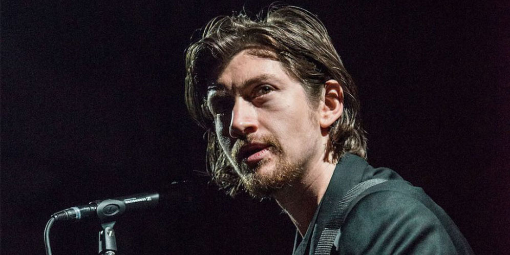 Tips Bergaya Rambut ala Alex Turner, Vokalis Arctic Monkeys