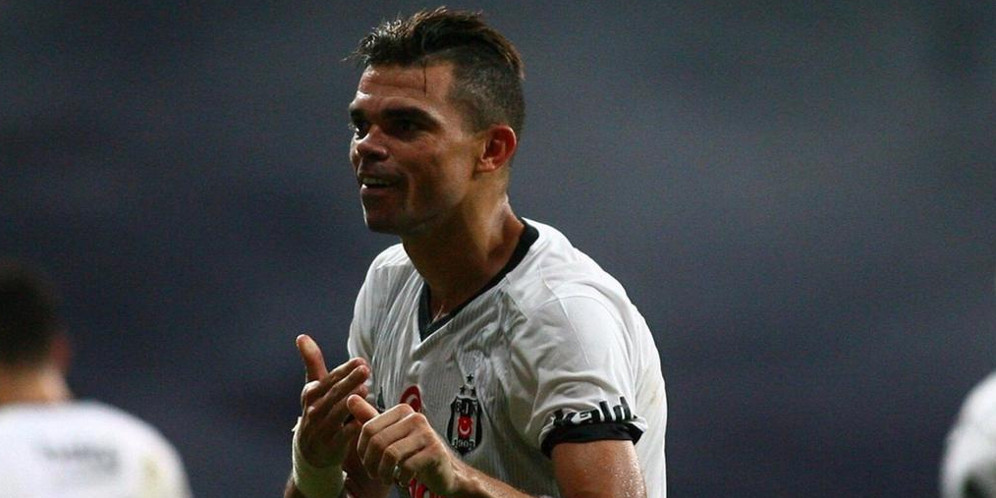 Ah Gila, Bukan Digaji Pantas Pepe Malah Nombok Main di Besiktas?