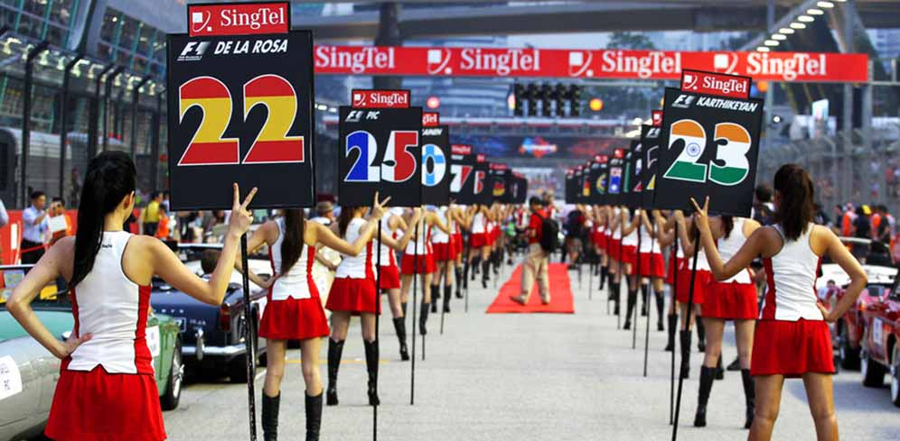 F1 Hilangkan Umbrella Girl, MotoGP Tak Mau Ikutan thumbnail
