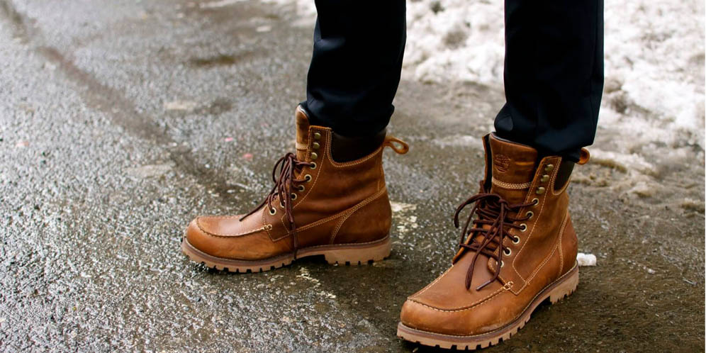 Biar Makin Macho, Ini Cara Mix and Match Sepatu Boots  thumbnail