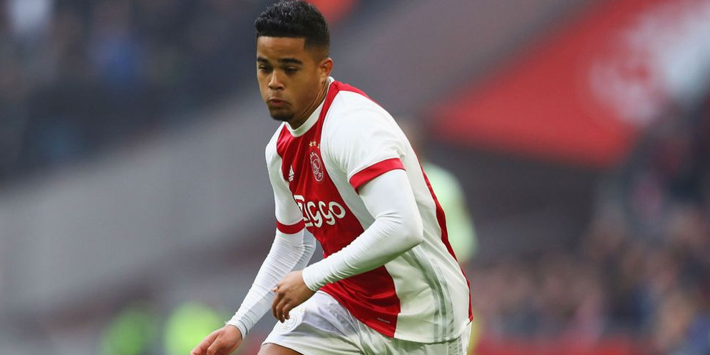Justin Kluivert Mendarat Di AS Roma thumbnail