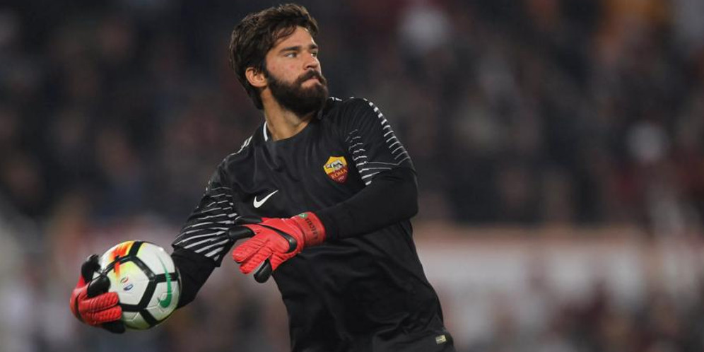 Roma: Belum Ada Tawaran Konkret Untuk Alisson! thumbnail