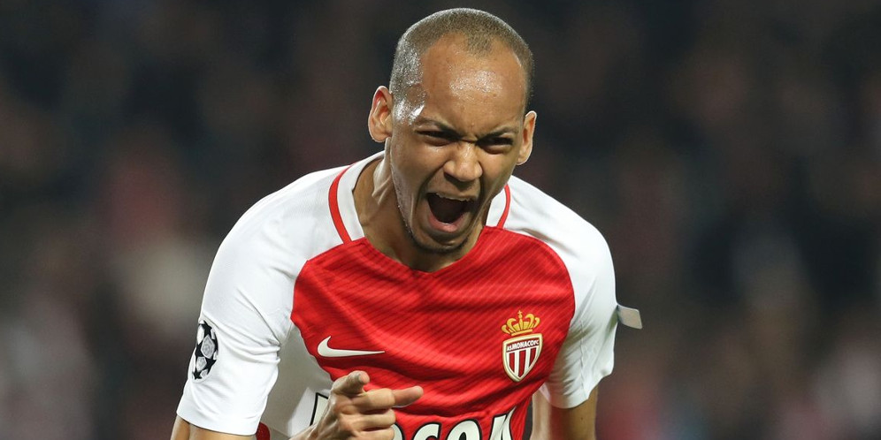 Resmi Tikung MU, Liverpool Umumkan Transfer Fabinho thumbnail
