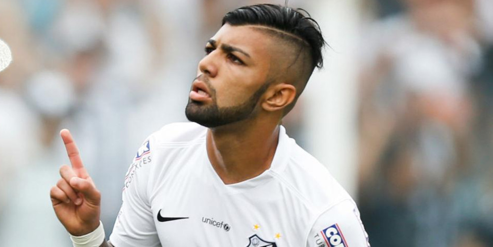Striker yang Dicap Cuma Jago di YouTube Itu Lagi Dinego West Ham thumbnail