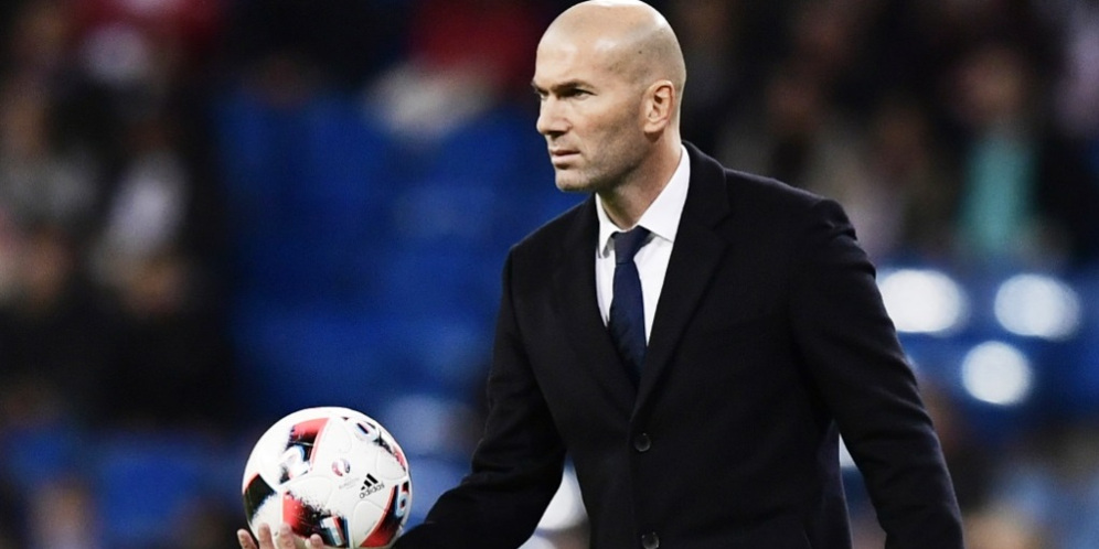 Zidane di Antara 3 Raksasa thumbnail