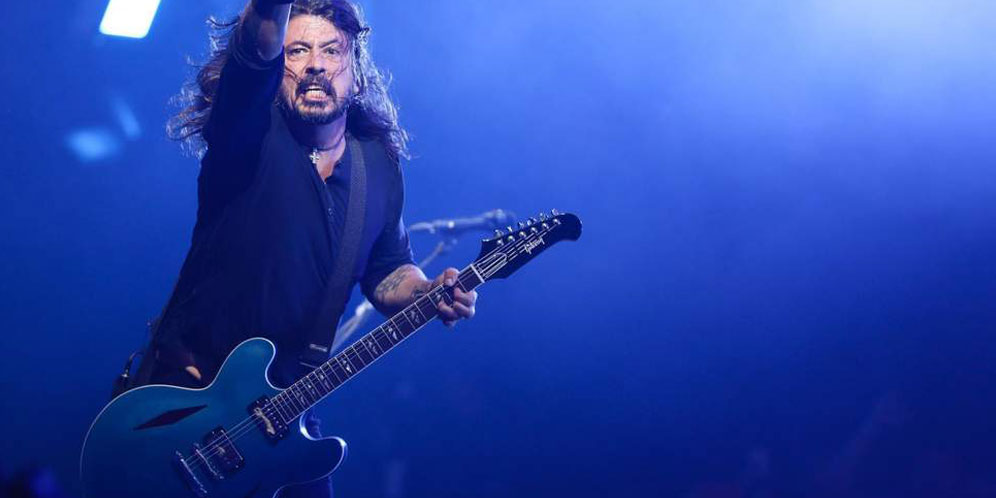 Ini Benda Pertama yang Dibeli Dave Grohl Saat Kaya Raya thumbnail