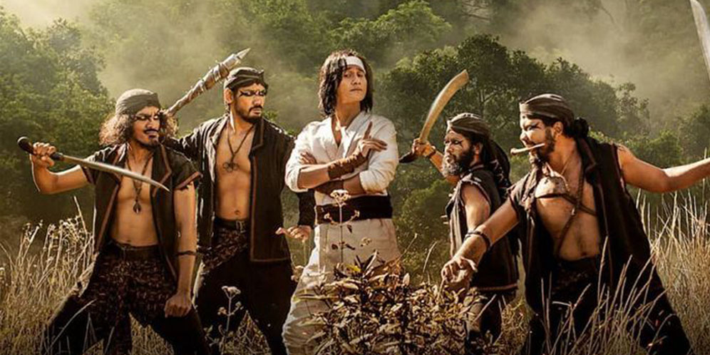 Film Wiro Sableng Jauh Ninggalin Pesaingnya di Box Office thumbnail