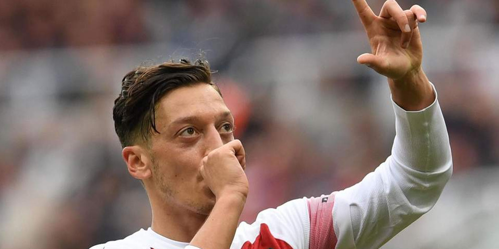 Ozil: Saya Bukan Bergkamp