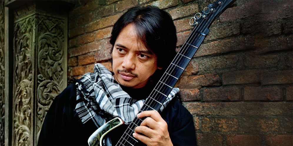  Eks Gitaris RHCP, Join di Album Baru Dewa Budjana thumbnail