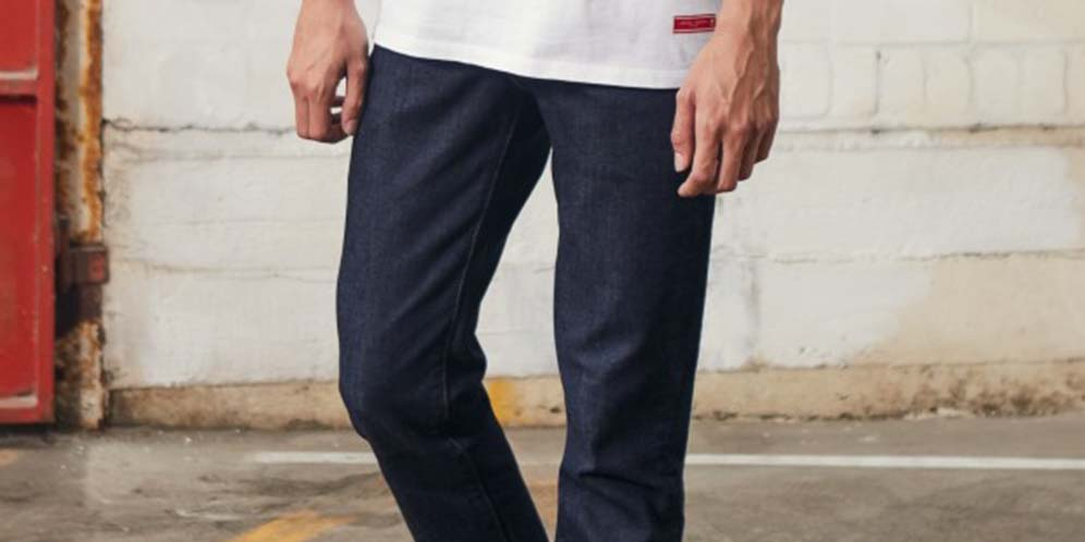 Pecinta Liverpool Wajib Punya Koleksi Limited Edition Levi's Ini thumbnail
