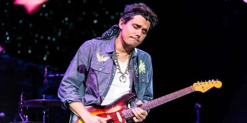 Musisi Ini Juga Suka Minta Hal-Hal Unik Saat Konser