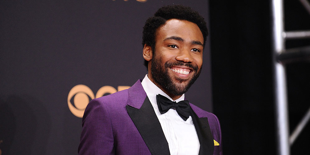 Childish Gambino Torehkan Sejarah di Grammy Awards thumbnail
