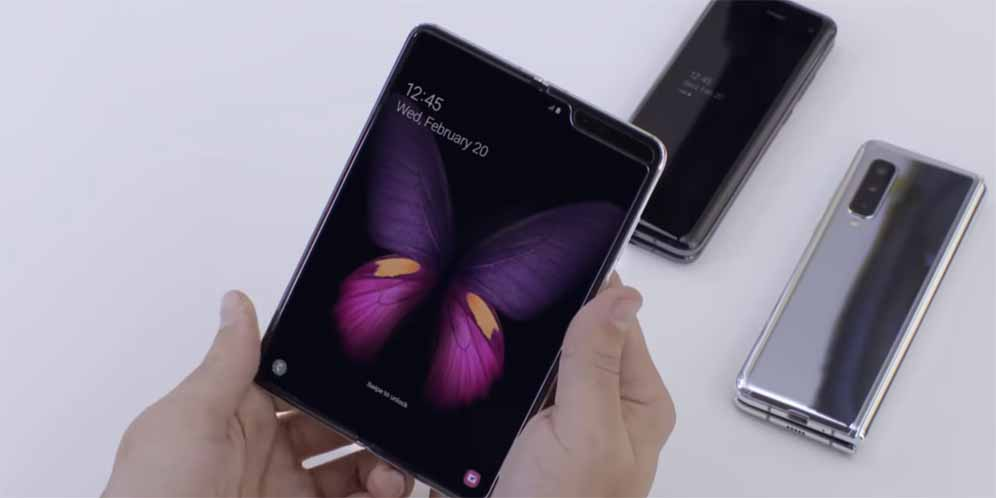 Lihat Lebih Dekat Samsung Galaxy Fold di Video Ini thumbnail
