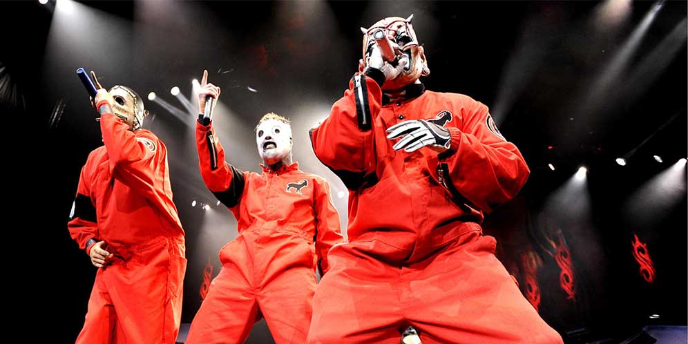 Pria Ini Ngaku Geli Saat Cuci Kostum Panggung Slipknot, Emang Kenapa Ya? thumbnail