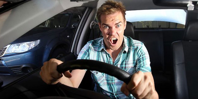 4 cara Atasi Stress Saat Nyetir