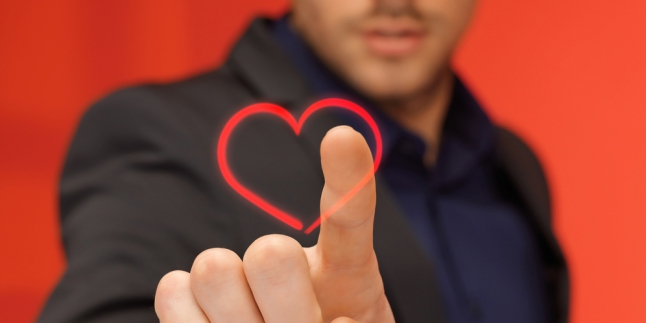 5 Cara Agar Kamu Tak Jatuh Cinta Dengannya
