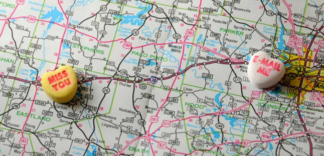 5 Pantangan Percintaan Jarak Jauh