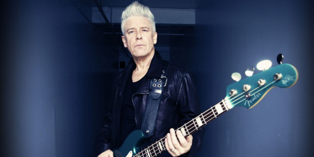 Adam Clayton 'U2' Sempat Alami Gangguan Mental