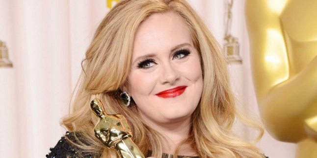 Adele Tak Mau Mengisi Soundtrack James Bond Lagi