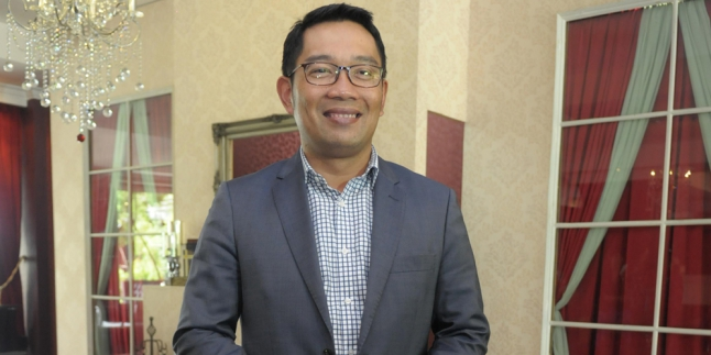Ahok vs Ridwan Kamil, Mana Yang Bakal Loe Pilih?