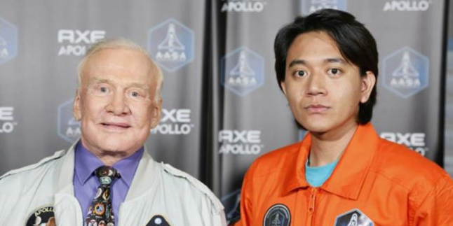 Akhirnya Ada Orang Indonesia Kesampaian ke Luar Angkasa