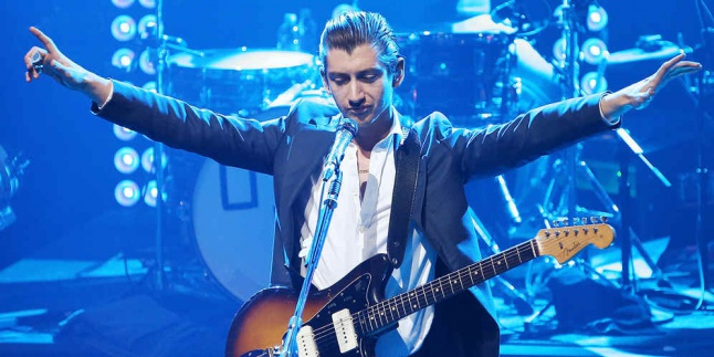 Alex Turner Kembali ke Arctic Monkeys