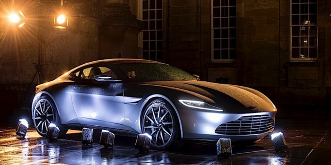 Aston Martin DB10, 'Ditakdirkan' Jadi Bintang Film