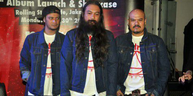 Band Ini Solid Dengan Konsep Trio