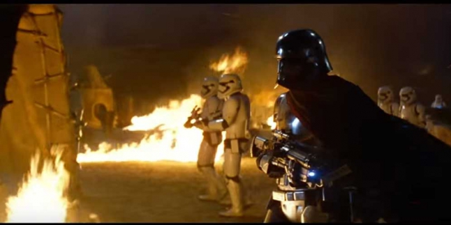 Captain Phasma, Chrometrooper di 'Star Wars'