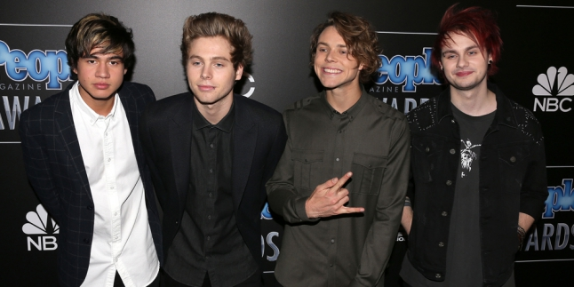 Cetak Prestasi Keren, 5SOS Nggak Dikenal Di Negeri Sendiri?
