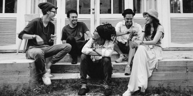 Dialog Dini Hari X Endah N Rhesa Gelar Konser Bareng 7 April