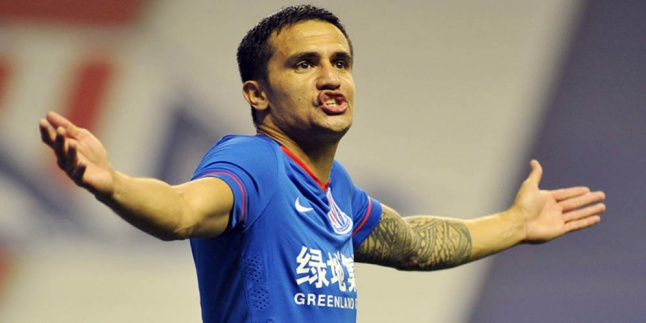 Dilepas Shenghua, Tim Cahill Resmi ke Hangzhou Greentown thumbnail