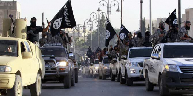 Dituduh Jadi Mata-Mata, ISIS Penggal Komandan Sendiri