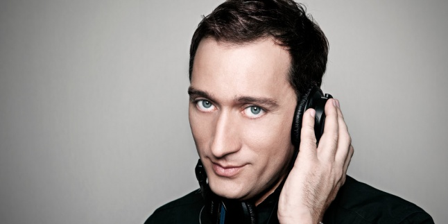 Duh, Paul Van Dyk Jatuh Dari Panggung